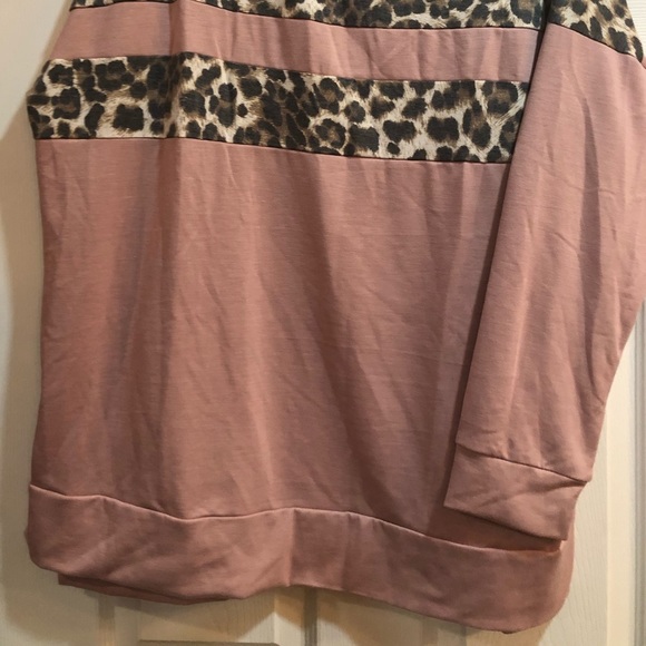 Honeyme Sweatshirt Leopard Mauve Pink Sweater XXL NWOT - Picture 3 of 7
